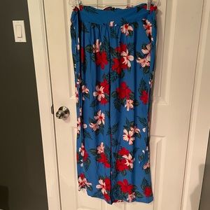 🍎BOGO🍎 Fabulous Hawaiian print wide leg Guess pants